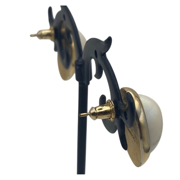 Vintage Richelieu Gold Tone Faux Pearl Oval Pierced Earrings .75 Inch Domed - Picture 7 of 10